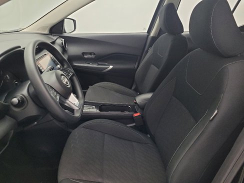 Used 2024 Nissan Kicks SV image 17