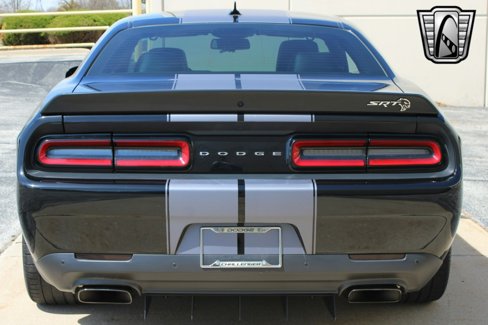 Used 2018 Dodge Challenger SRT Hellcat image 7