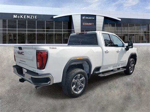 New 2026 GMC Sierra 2500 SLE image 4