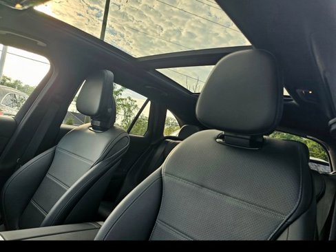 Certified 2025 Mercedes-Benz GLC 300 4MATIC image 17