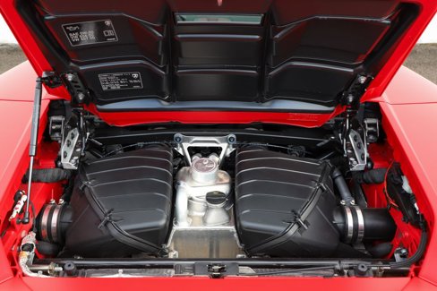 Used 2024 Lamborghini Huracan EVO image 12