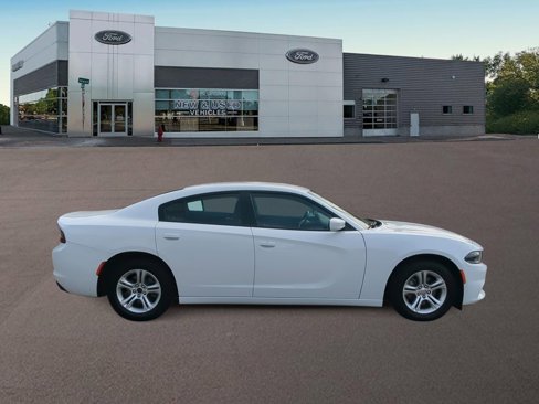 Used 2022 Dodge Charger SXT image 10
