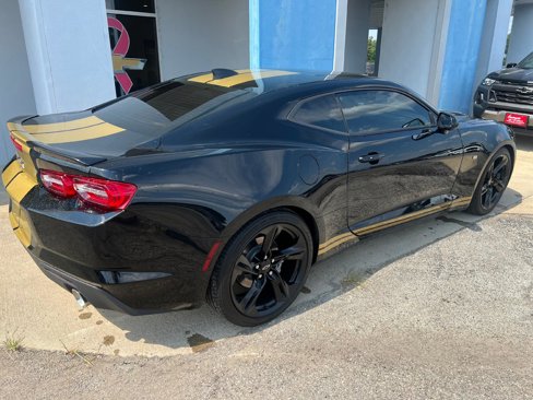 Used 2023 Chevrolet Camaro LT image 3