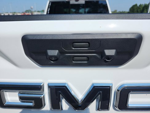 New 2026 GMC Sierra 3500 Denali Ultimate image 9