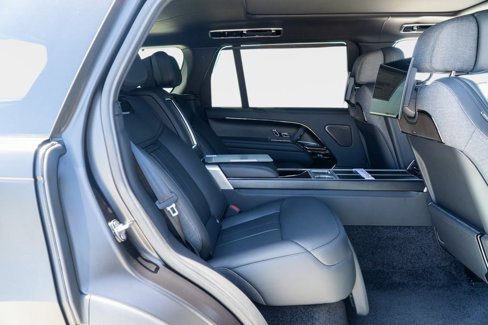 New 2025 Land Rover Range Rover SV image 23