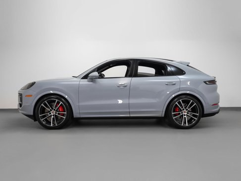 New 2026 Porsche Cayenne S image 2