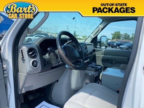 Used 2014 Ford E-150 and Econoline 150 w/ Power Group image 17
