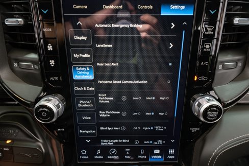 Used 2024 RAM 2500 Limited image 25