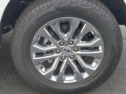 Used 2025 Ford F150 XLT w/ Equipment Group 302A MID image 8