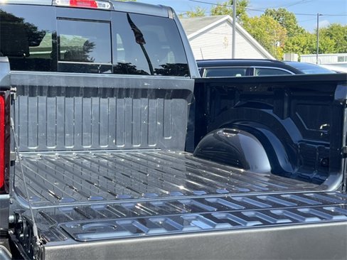New 2026 RAM 1500 4x4 Crew Cab image 7