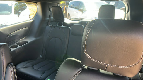 New 2026 Chrysler Voyager LX image 20