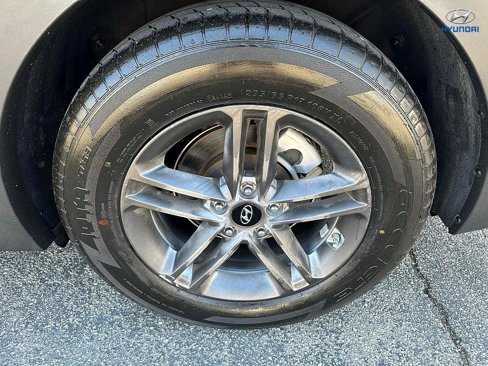 Used 2017 Hyundai Santa Fe Sport image 31
