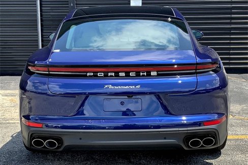 New 2025 Porsche Panamera 4 image 7