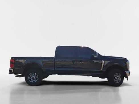 Used 2024 Ford F250 Lariat image 2
