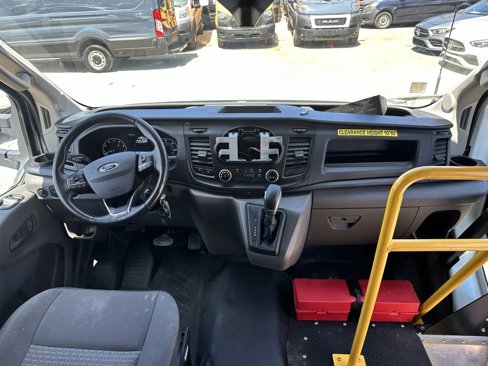 Used 2022 Ford Transit 350 DRW image 11