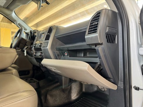 Used 2022 Ford F250 XL w/ Power Equipment Group image 29