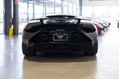 Used 2024 Lamborghini Huracan Tecnica image 6