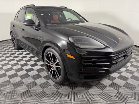 New 2026 Porsche Cayenne S image 10