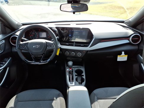 New 2026 Chevrolet Trax RS w/ Driver Confidence Package image 18