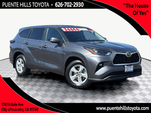Certified 2024 Toyota Highlander LE image 1