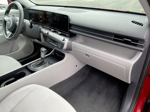 Used 2025 Hyundai Kona SEL image 28