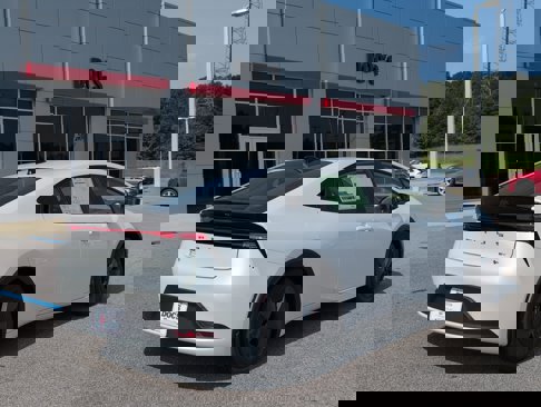 New 2026 Toyota Prius LE image 5