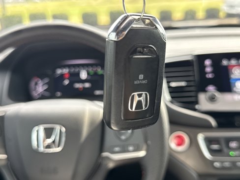 Certified 2023 Honda Passport TrailSport image 24