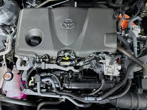 Used 2025 Toyota Camry SE image 34