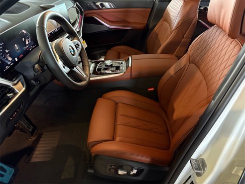 New 2026 BMW X7 M60i w/ Executive Package image 11