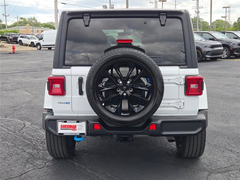 Certified 2023 Jeep Wrangler Sahara image 15