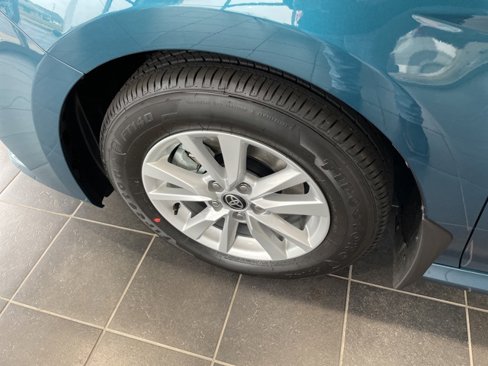 New 2026 Toyota Camry LE image 9