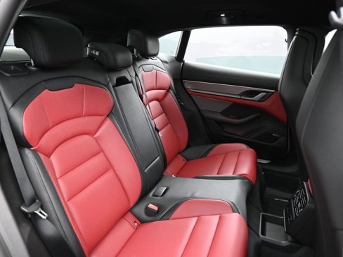 New 2025 Porsche Taycan 4S image 29