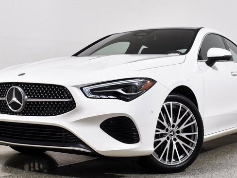 Certified 2025 Mercedes-Benz CLA 250 image 3