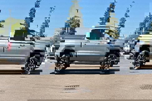 New 2026 GMC Sierra 1500 AT4 w/ Technology Package image 4