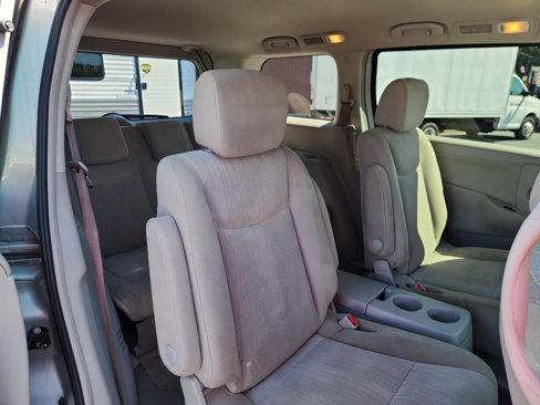 Used 2017 Nissan Quest SV image 8