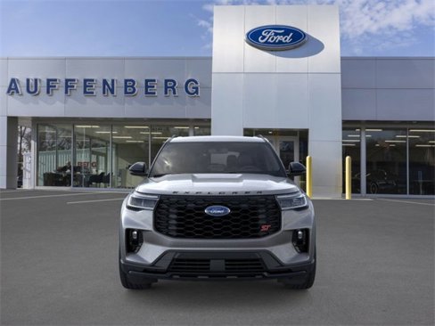 New 2025 Ford Explorer ST image 6