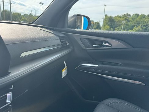 New 2026 Chevrolet Traverse LT w/ Sun and Wheel Package image 17