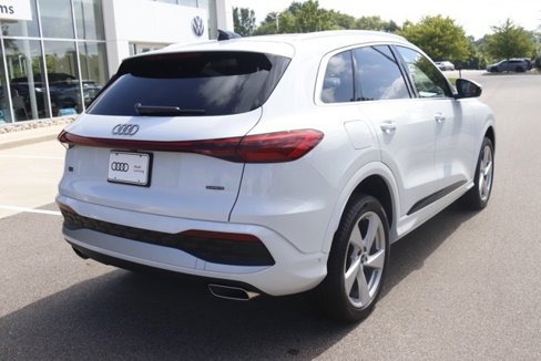 New 2025 Audi Q5 Premium Plus image 3