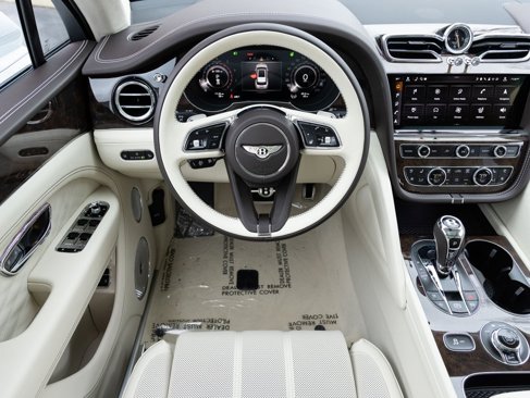 New 2025 Bentley Bentayga image 47