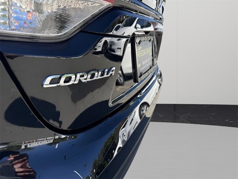 Used 2024 Toyota Corolla LE image 25