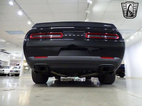 Used 2015 Dodge Challenger SRT Hellcat image 5