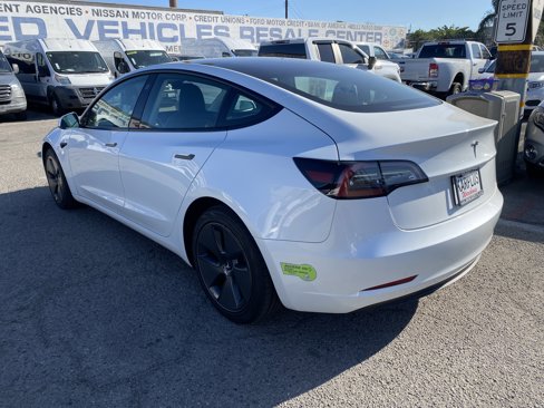 Used 2023 Tesla Model 3 Standard Range image 9