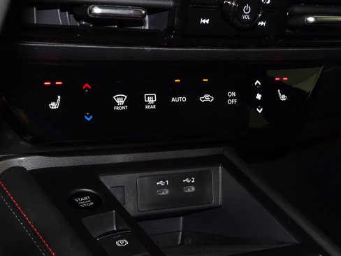 New 2026 Nissan Kicks SR image 29