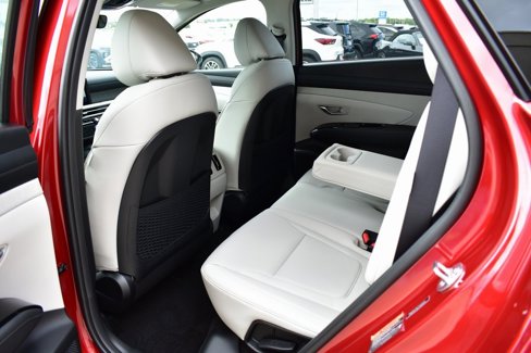 New 2026 Hyundai Tucson Limited image 24