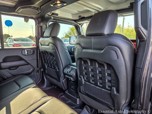 Used 2021 Jeep Wrangler Unlimited Rubicon image 30