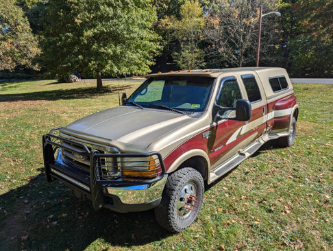 Used 2000 Ford F350 Lariat image 3