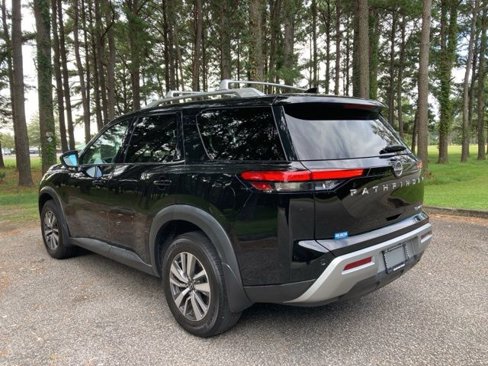 Used 2022 Nissan Pathfinder SL image 6