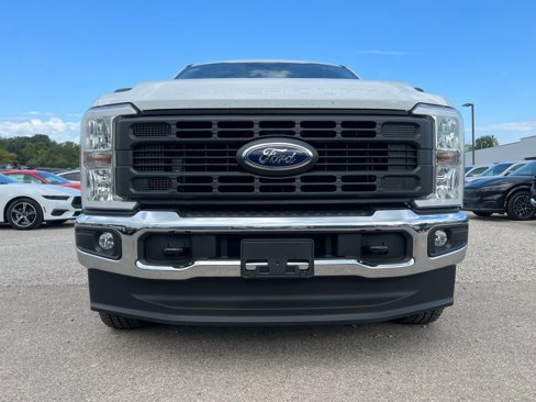 New 2026 Ford F250 XL w/ FX4 Off-Road Package image 3