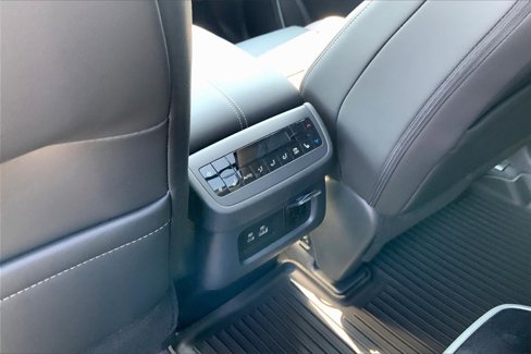 New 2025 Nissan Pathfinder Platinum image 16