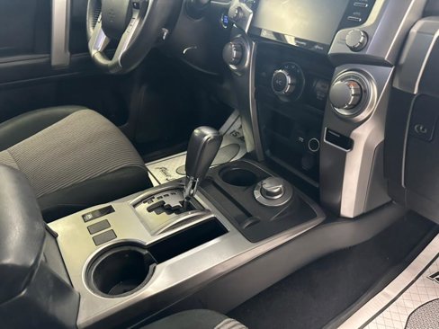 Used 2022 Toyota 4Runner SR5 image 31